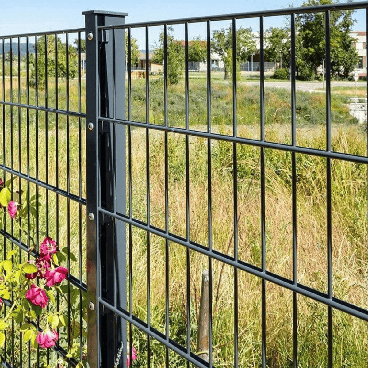 Robuste Doppelstabmatte 6/5/6 mm für sicheren Zaunbau, langlebig und wetterbeständig. Perfekt für Pr.